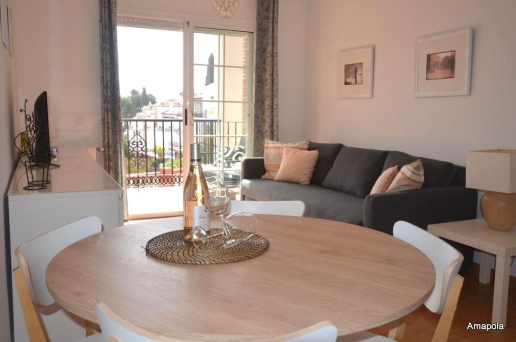 La Amapola, A Little Oasis With Sea View, 200 Meters From The Beach. Appartement Nerja